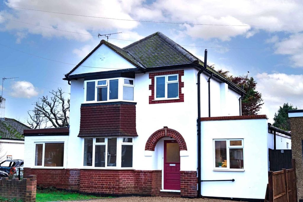 Cleeve Road, Leatherhead: front of the house